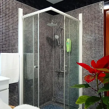 아파트 Inviting 2-bed In *