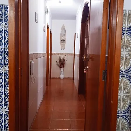 Inviting 2-bed In
