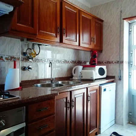 Inviting 2-bed In Nazare