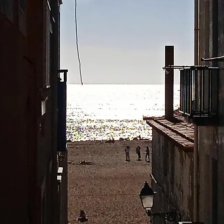 Inviting 2-bed In Nazare