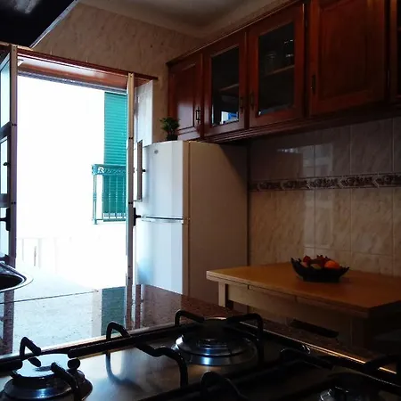 Apartment Inviting 2-bed In *