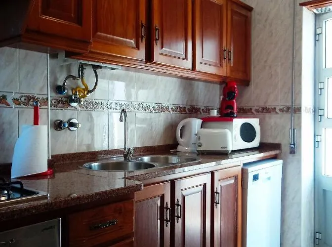 Inviting 2-bed In Nazare