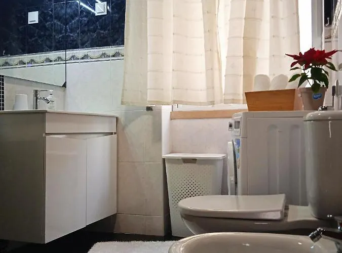 Apartment Inviting 2-bed In